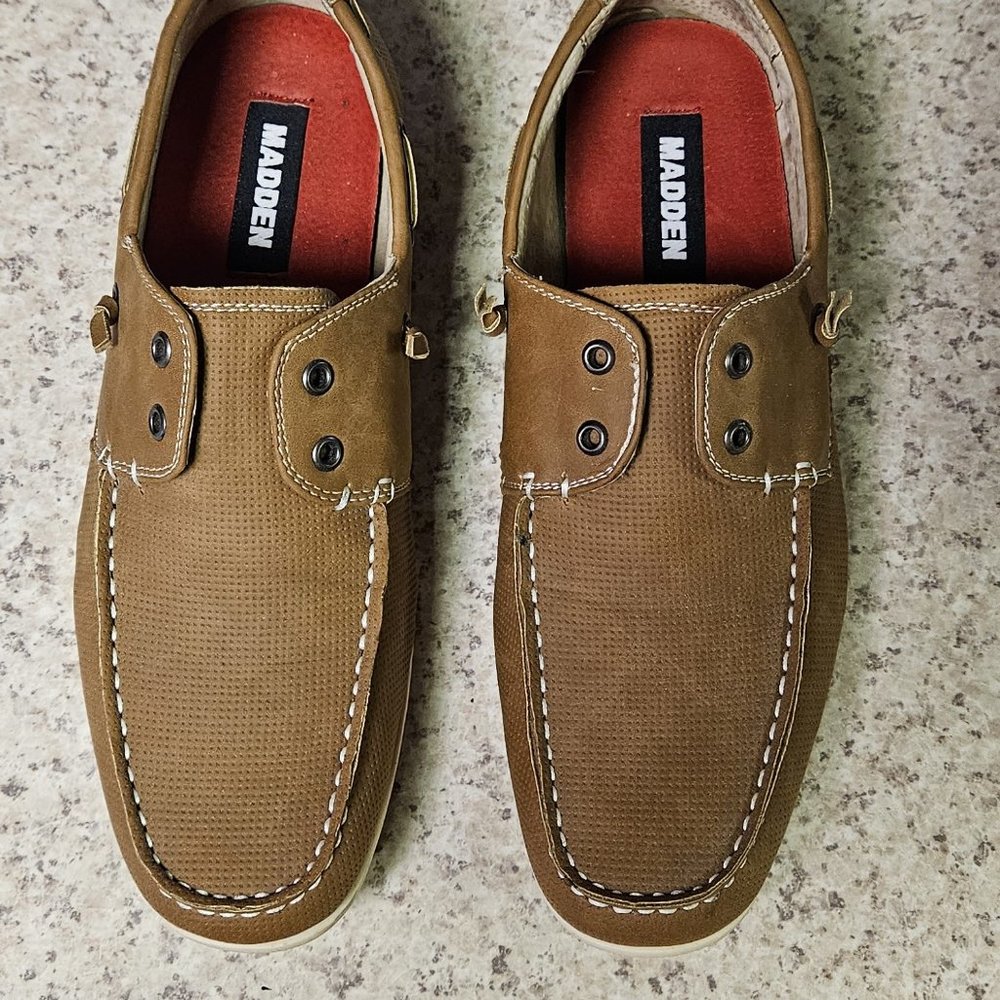 STEVE MADDEN COGNAC BOAT SHOES
